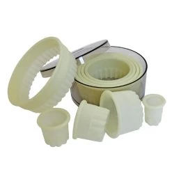Schneider Serrated Round Pastry Cutters (Pack Of 9) -Kitchenware and Knives Sales 228597