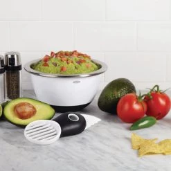 Oxo Good Grips Avocado Slicer -Kitchenware and Knives Sales cy291 5lifestyleavocado3in1