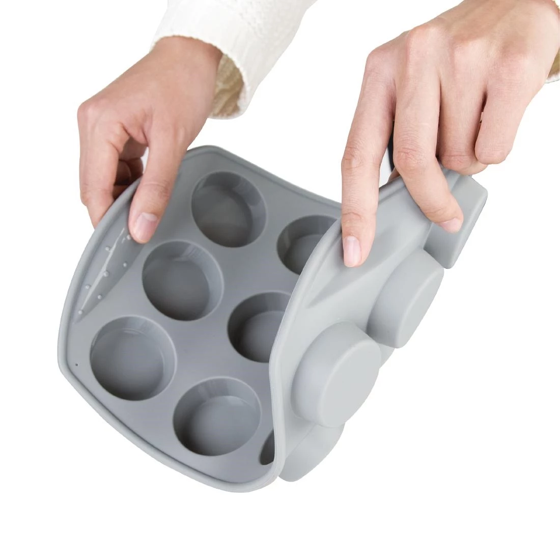 Vogue Flexible Silicone Cupcake Pan 12 Cup 4 Vogue Flexible Silicone Cupcake Pan 12 Cup - Image 2