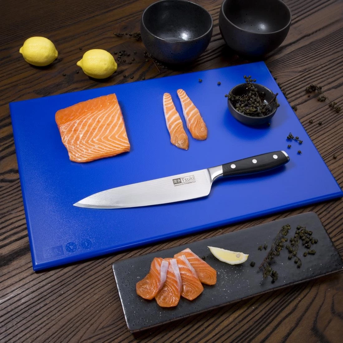 Hygiplas Anti Microbial High Density Blue Chopping Board 6 Hygiplas Anti Microbial High Density Blue Chopping Board - Image 4