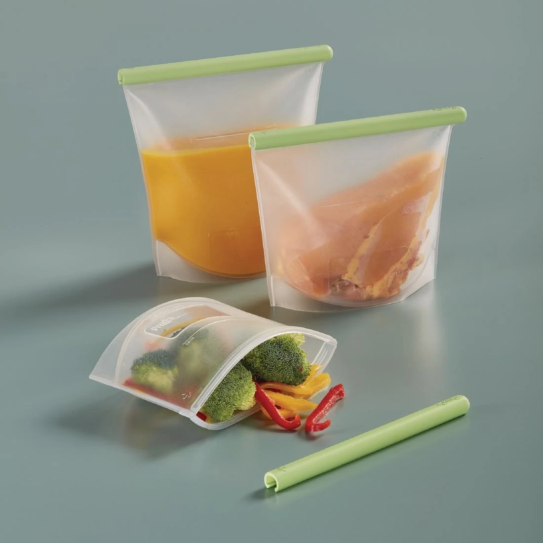 Lekue Reusable Silicone Food Storage Bag Kit (500ml + 1L + 1.5L) 9 Lekue Reusable Silicone Food Storage Bag Kit (500ml + 1L + 1.5L) - Image 7
