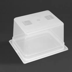 Vogue Polypropylene 1/2 Gastronorm Container With Lid 200mm (Pack Of 4) 15 Vogue Polypropylene 1/2 Gastronorm Container With Lid 200mm (Pack Of 4) -Kitchenware and Knives Sales gj517 container5 22